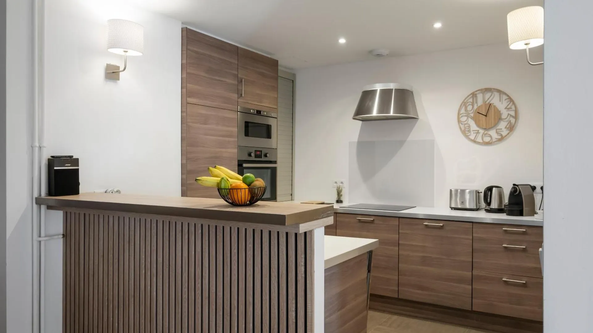 Cannes Center, Nice 110M2, 3Br & 3Bth, Terrace 0*,