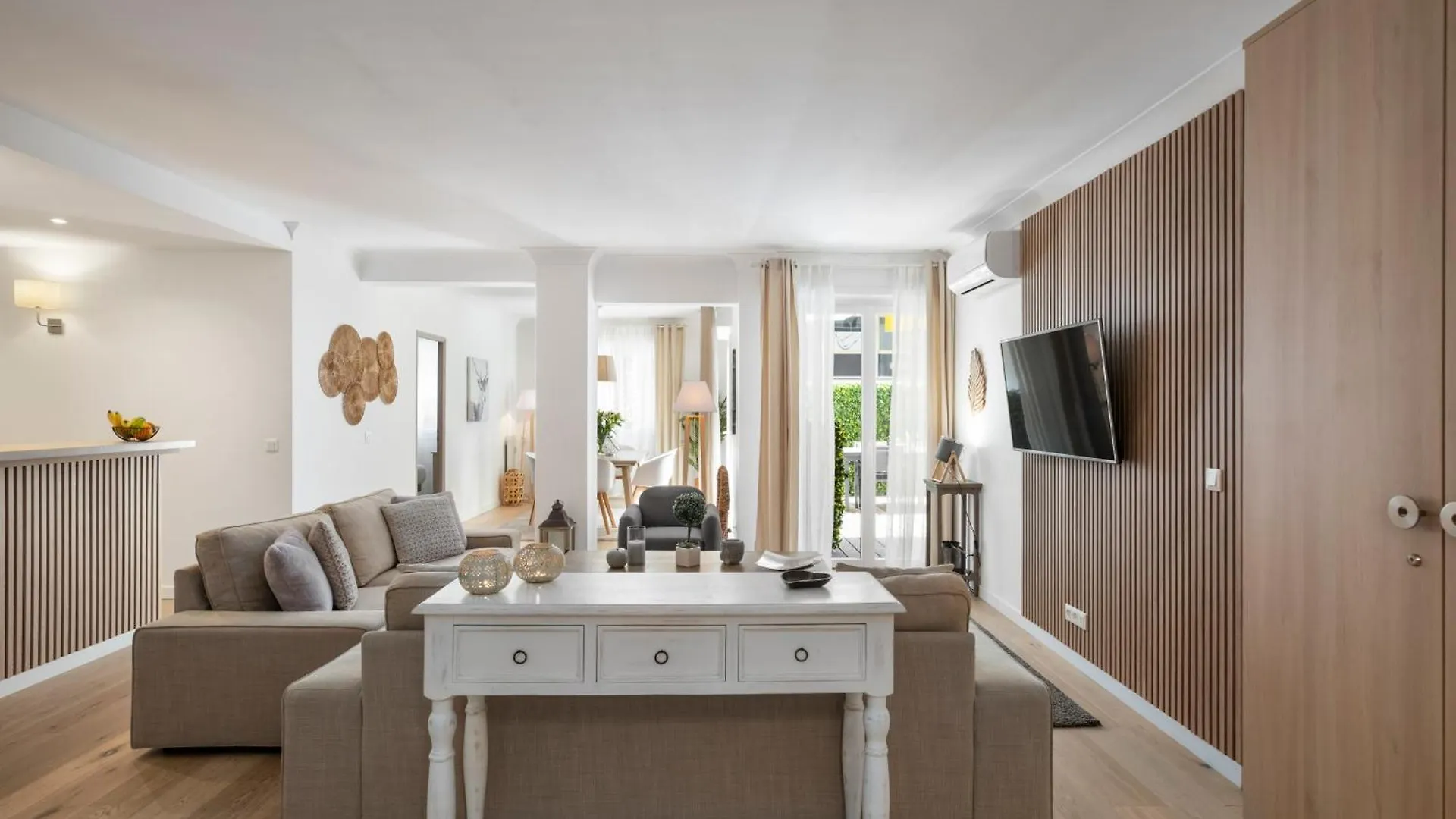 Cannes Center, Nice 110M2, 3Br & 3Bth, Terrace