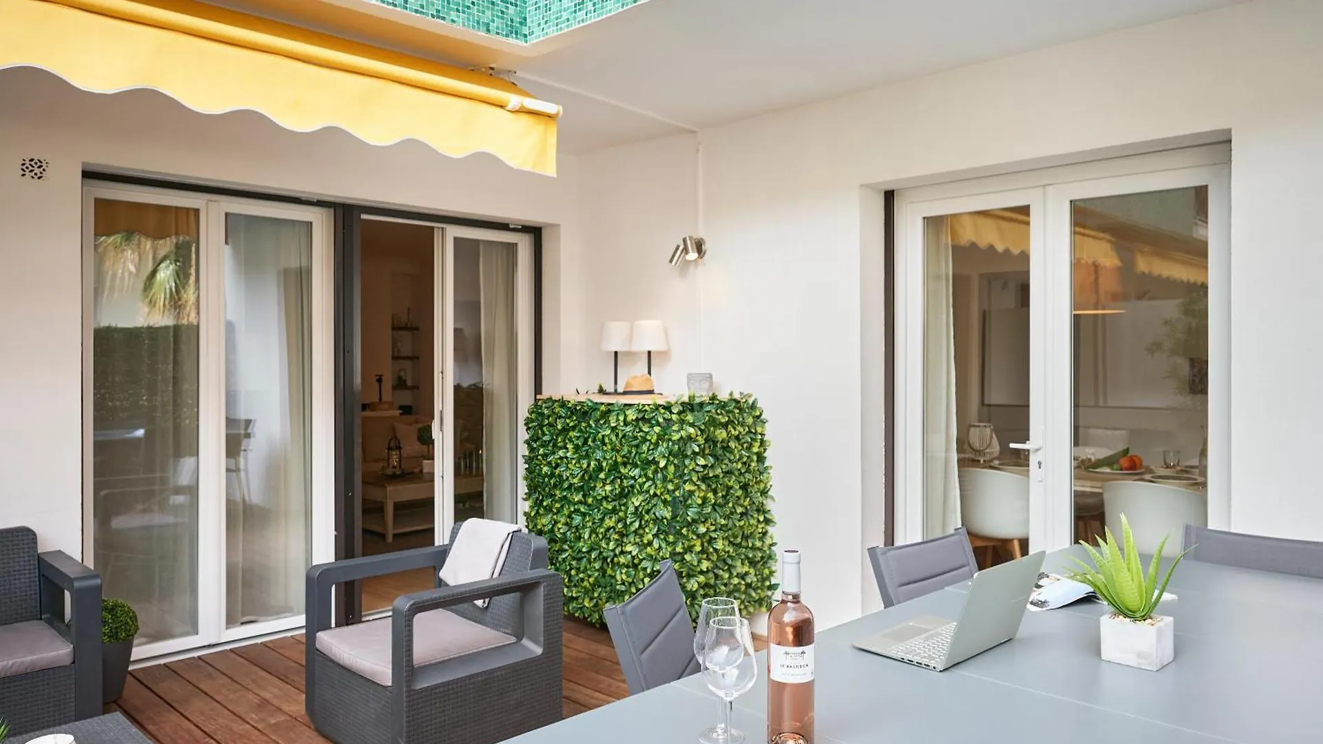 Cannes Center, Nice 110M2, 3Br & 3Bth, Terrace 0*,